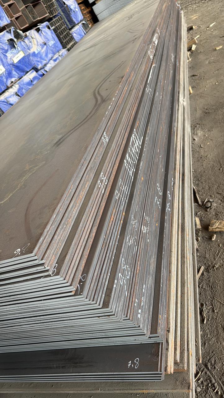 صفائح الحديد وألواح حديد متعددة السماكات
